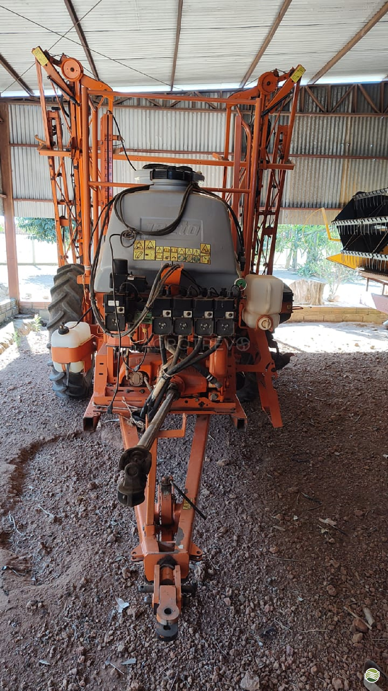 PULVERIZADOR JACTO ADVANCE 2000 AM18 Agrotrevo Soluções Agropecuárias - Jacto CHAPADAO DO SUL MATO GROSSO DO SUL MS